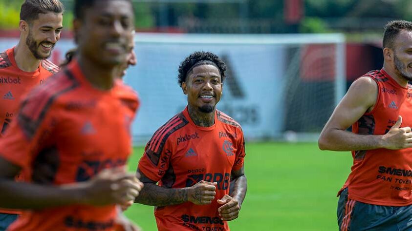 GALERIA: confira 20 fotos do primeiro dia de Marinho no Flamengo