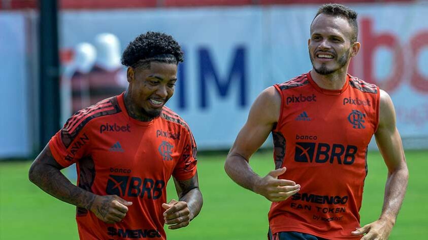 GALERIA: confira 20 fotos do primeiro dia de Marinho no Flamengo