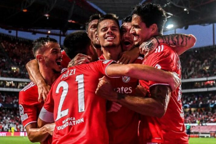 11° lugar: Benfica (Portugal) - 239 pontos