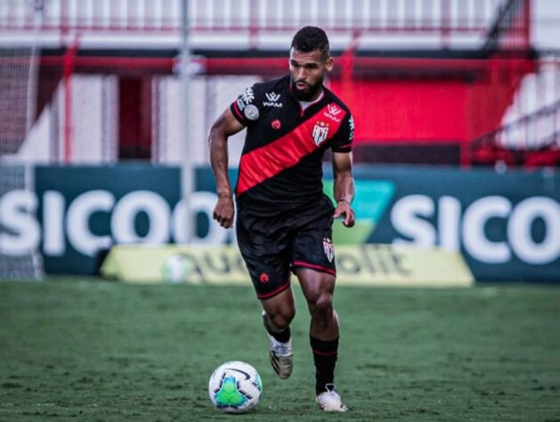 Atlético Goianiense: não há informações sobre novas contratações. O Dragão já tem 5 reforços nesta janela (Camutanga, Kelvin, Willian Maranhão [foto] Ricardinho e Emerson Santos).