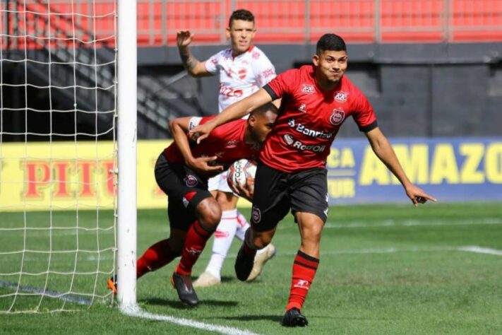 FECHADO! - O Botafogo confirmou nesta sexta-feira (21) mais um reforço para seu setor ofensivo: o atacante Erison, que jogou do Brasil de Pelotas, assinou um vínculo com o clube alvinegro por duas temporadas.