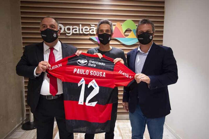 Paulo Sousa recebeu a camisa de número 12 do Flamengo.