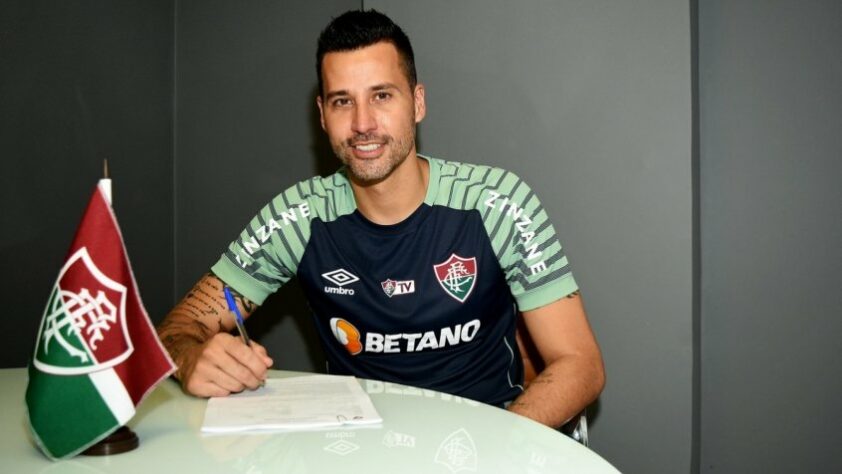 Fábio (goleiro - Fluminense - contrato até 31/12/2022) - 41 anos