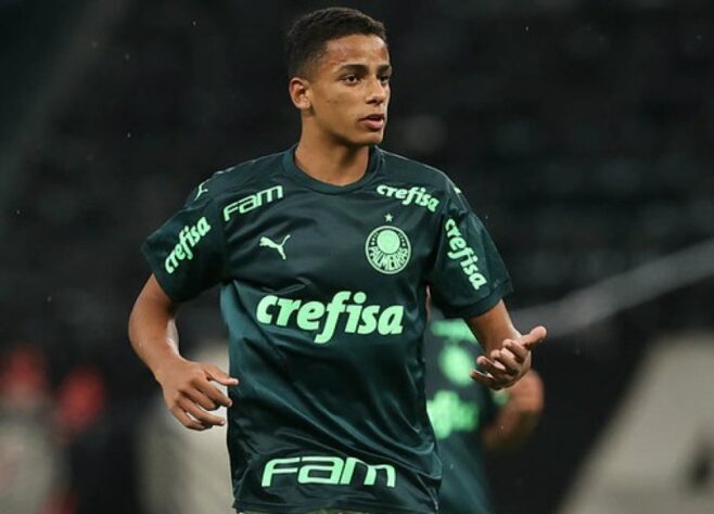 NÃO ROLOU - O desempenho do Palmeiras na Copinha segue dando o que falar depois do título conquistado na última terça-feira. Da mesma forma, as individualidades dos jogadores vão chamando atenção, entre elas a do atacante Giovani que, como revelou o LANCE!, recebeu um proposta do Ajax. No entanto, conforme noticiou o ge e confirmou a reportagem, o Verdão recusou a negociação.