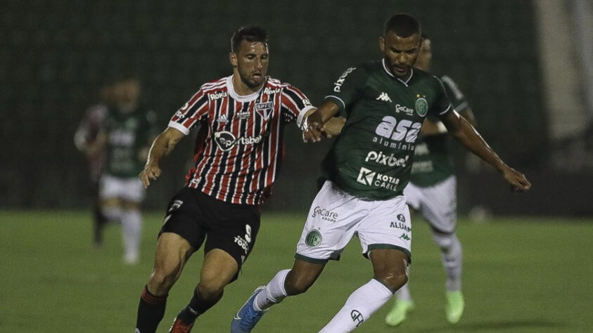 O São Paulo estreou com derrota por 2 a 1 para o Guarani, na noite desta quinta-feira, no Brinco de Ouro da Princesa, em duelo válido pelo Campeonato Paulista. Lucão do Break e Diogo Mateus abriram o marcador, enquanto Calleri diminuiu. A seguir, confira as notas: 