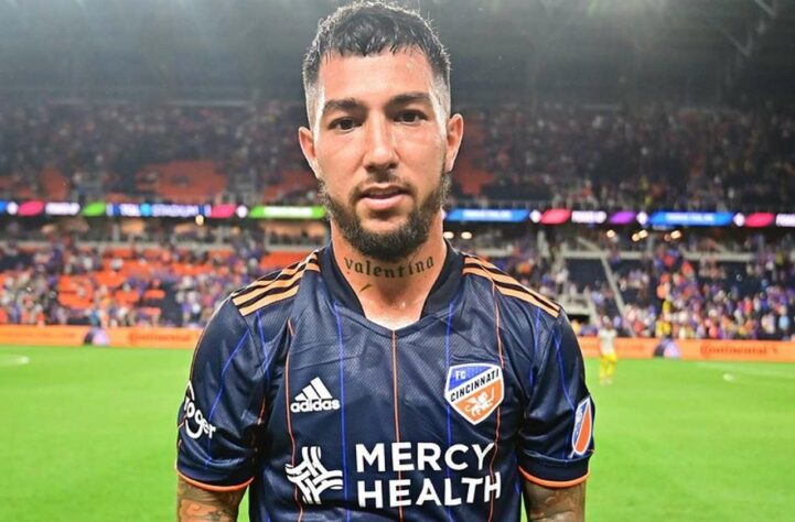 NO RADAR - O meio-campista da MLS Luciano Acosta não hesitou em declarar o desejo de voltar ao Boca Juniors. atleta vinculado ao Cincinnati FC, time que disputa a MLS, chegou a frisar que a questão econômica não seria um impedimento.