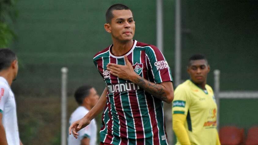 Luan Brito - nascido em 10/09/2002 - contrato até 31/12/2024. Fluminense não especifica quantos % tem dos direitos.