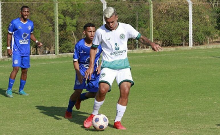 FECHADO! - Tratado como joia base e futuro artilheiro do time, o atacante Vinicius Popó, revelado na base, está deixando o Cruzeiro. Em suas redes sociais, o jogador comunicou sua saída da Raposa.