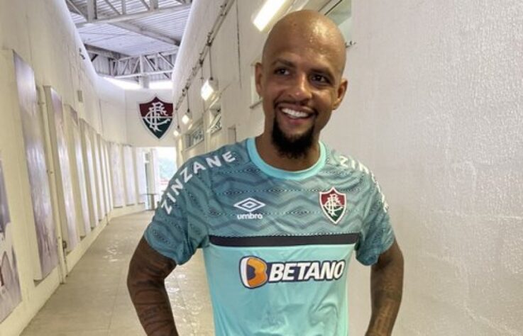 Felipe Melo (Fluminense): Sem renovar com o Palmeiras, acertou por dois anos com o Flu.