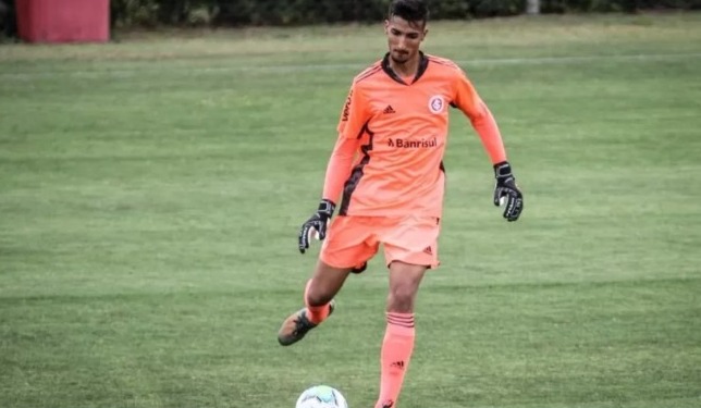 Lucas Flores (Goleiro - Internacional): Mais um bom jovem goleiro do Inter, se destacou por grandes defesas e por ser pegador de pênaltis: foram três na Copinha.