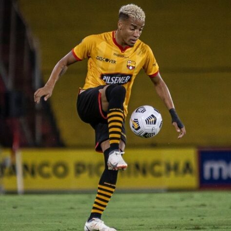 NO RADAR - Ariel Holan, técnico do León, pediu a contratação do lateral-direito Byron Castillo, que atua no Barcelona de Guayaquil, do Equador, clube que chegou às semifinais da última Libertadores.