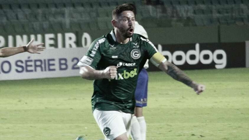 GOIÁS: ELVIS e Nicolas cobraram os pênaltis do Esmeraldino com sucesso em 2022, no entanto o atacante fez seu gol sem o primeiro em campo, o que nos faz assumir que o meia é o principal batedor. Pedro Raul também balançou as redes desta forma pelo Botafogo