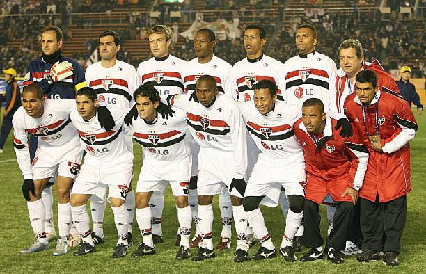 Al-Ittihad x São Paulo - Semifinal do Mundial de 2005: o São Paulo estreou na competição com vitória por 3 a 2 sobre o Al-Ittihad, da Arábia Saudita. Amoroso, duas vezes, e Rogério Ceni, marcaram os gols do Tricolor, que venceu o Liverpool na decisão