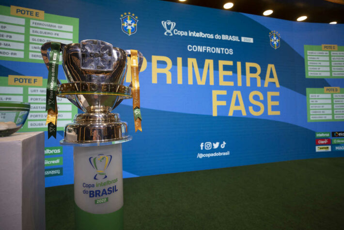 A primeira fase foi disputada em partida única. As equipes mais bem sucedidas no ranking da CBF foram as visitantes e tiveram a vantagem do empate. Os confrontos dessa fase foram definidos através de sorteio.