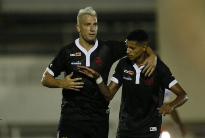 2019 - Juazeirense 2x2 Vasco - O time, que na época era comandado por Alberto Valentim, passou sufoco, na Bahia, mas garantiu a classificação com um empate. 