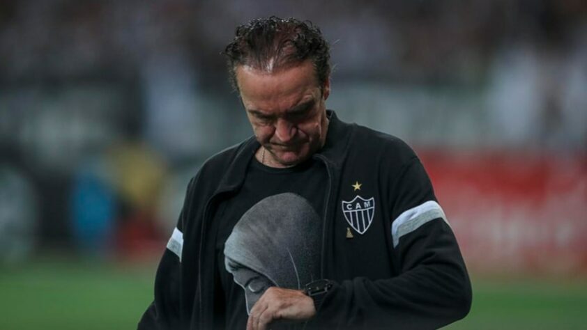 Cuca, técnico do Atlético-MG, soltou o verbo contra Abel Ferreira após a eliminação diante do Palmeiras na Libertadores.