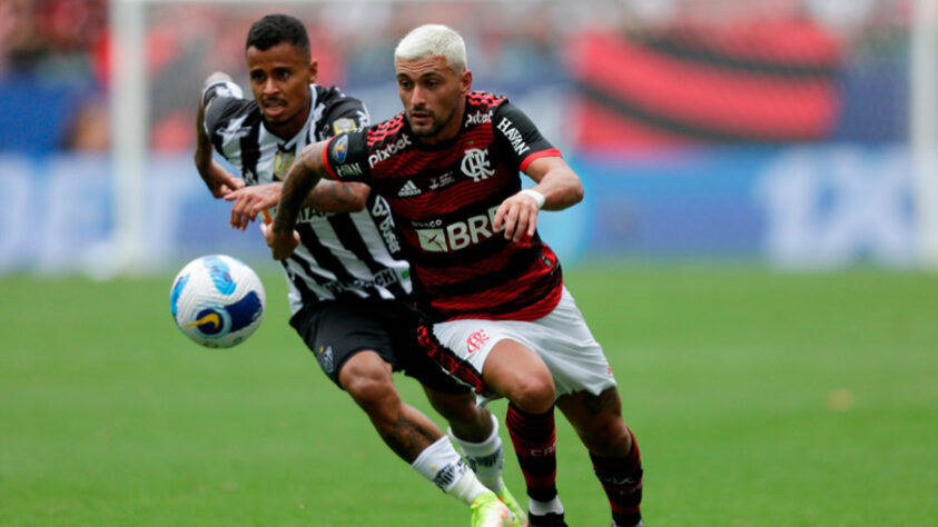 4º lugar - Arrascaeta, meio-campista do Flamengo: 16 milhões de Euros (92 milhões)