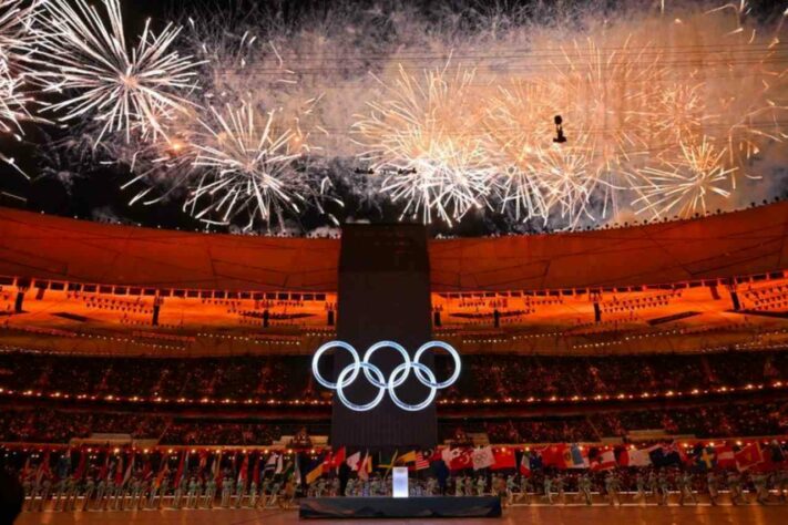 Nas próximas duas semanas, será realizada a Olimpíada de Inverno em Pequim. Os jogos foram abertos no dia 04 de fevereiro e se encerrarão em 20 de fevereiro. Confira imagens da cerimônia de abertura realizada na manhã desta sexta-feira (04).
