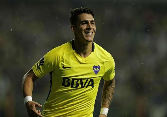 FECHADO - O Atlético  anunciou, na tarde deste domingo, 3 de julho, a contratação do atacante Cristian Pavón, de 26 anos, que se destacou pelo Boca Juniors. O jogador, que tinha um acordo com o alvinegro desde o início do ano,  assinou contrato com o Galo até o final de 2026.