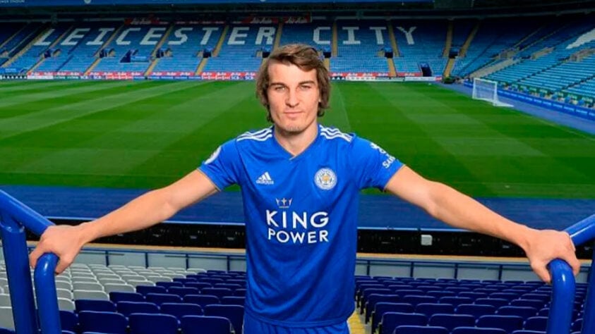 Çağlar Söyüncü (26 anos) - Posição: zagueiro - Clube: Leicester City