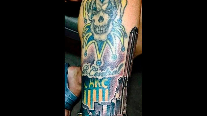 Ángel Di Maria, craque argentino, é declaradamente torcedor do Rosario Central é já tatuou na pele o clube, onde iniciou a trajetória como jogador profissional.
