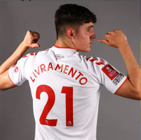 11º- Valentino Livramento/ 19 anos. Clube atual: Southampton