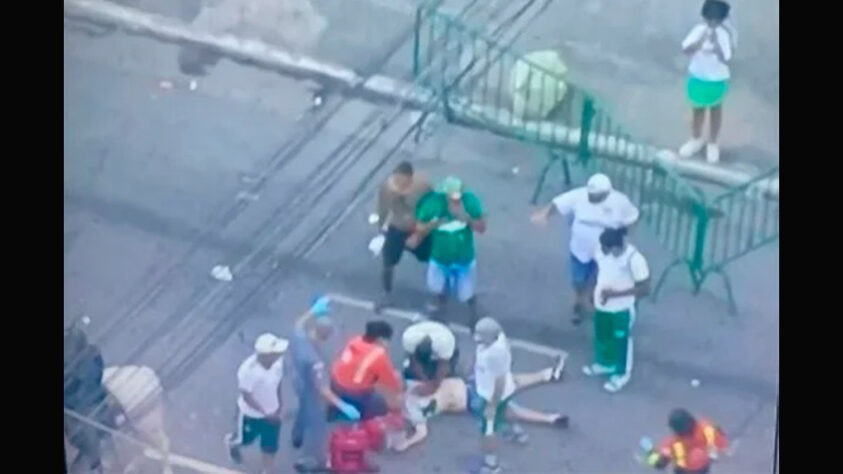 No dia da decisão entre Palmeiras e Chelsea na final do Mundial de Clube, um homem armado no meio da torcida palmeirense disparou contra torcida alviverde e vitimou uma pessoa.