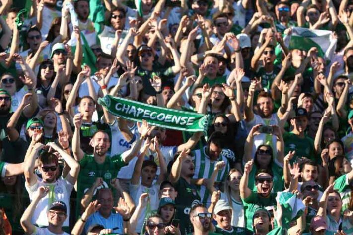 20° lugar - Chapecoense: 5.500 sócios-torcedores