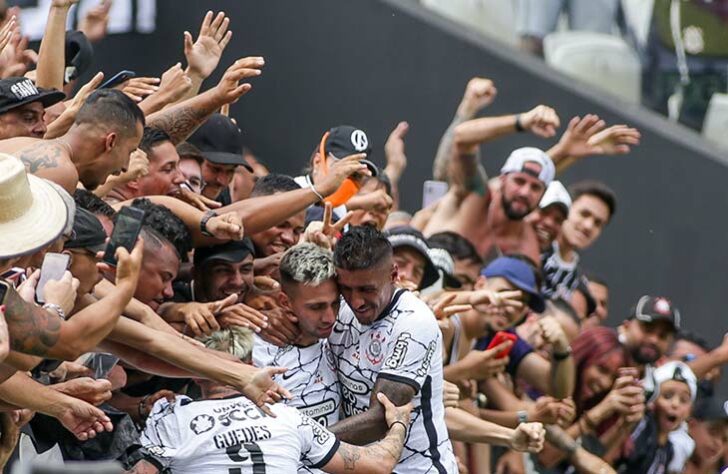 11° - Corinthians: 66,66% de aproveitamento (10 jogos, 6 vitórias, 2 empates e 2 derrotas / 17 gols marcados e 7 sofridos).