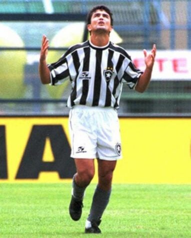 O Botafogo foi outro que contou com o banco para a chegada de reforços. Bebeto foi o amor destaque trazido pelo Fogão e ajudou na conquista do Torneio Rio-São Paulo.
