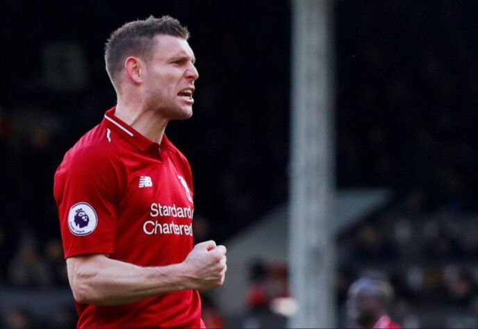 ESQUENTOU - De acordo com o próprio técnico Jürgen Klopp, James Milner não se aposentará ao final da temporada e o clube negocia uma renovação de contrato com o meia de 36 anos.