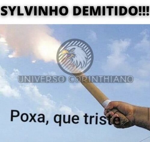 Queda de Sylvinho rendeu memes e fez a alegria dos torcedores do Corinthians nas redes sociais.