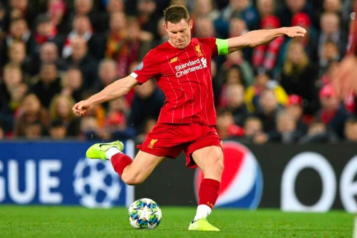 ESQUENTOU - Segundo o jornalista Neil Jones, o veterano James Milner deve estender o seu contrato com o Liverpool por mais uma temporada.