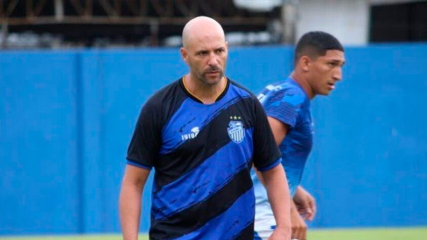 Único técnico estrangeiro de um clube que disputa a Série D do Campeonato Brasileiro é Paulo Morgado. Ele já trabalha no Brasil há mais de uma década.