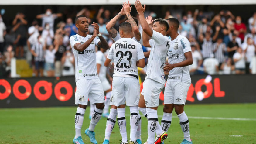 O Santos venceu pela primeira vez no Campeonato Paulista atuando na Vila Belmiro, mas o triunfo por 2 a 1 sobre o Ituano não escondeu o desempenho abaixo do esperado dos comandados de Fábio Carille. Confira as notas e atuações do LANCE! (por Diário do Peixe)