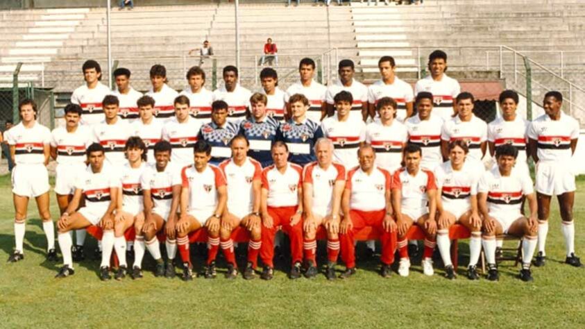 São Paulo - 1991: O fortíssimo São Paulo foi campeão em cima do Corinthians, após vencer o primeiro jogo por 3x0 e empatar o segundo por 0x0. O grande destaque foi Raí, autor dos três gols na decisão e artilheiro da edição com 20.