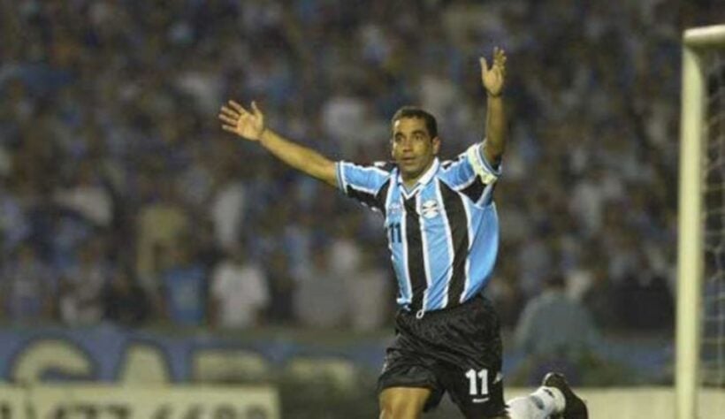 O Grêmio foi outra equipe que a ISL desejou investir, porém o resultado acabou sendo negativo para o Tricolor. Mesmo com as contratações de Zinho e Paulo Nunes, a parceria chegou ao fim com a falência da empresa e as dívidas foram repassadas ao clube, resultando no rebaixamento em 2004 para a Série B.