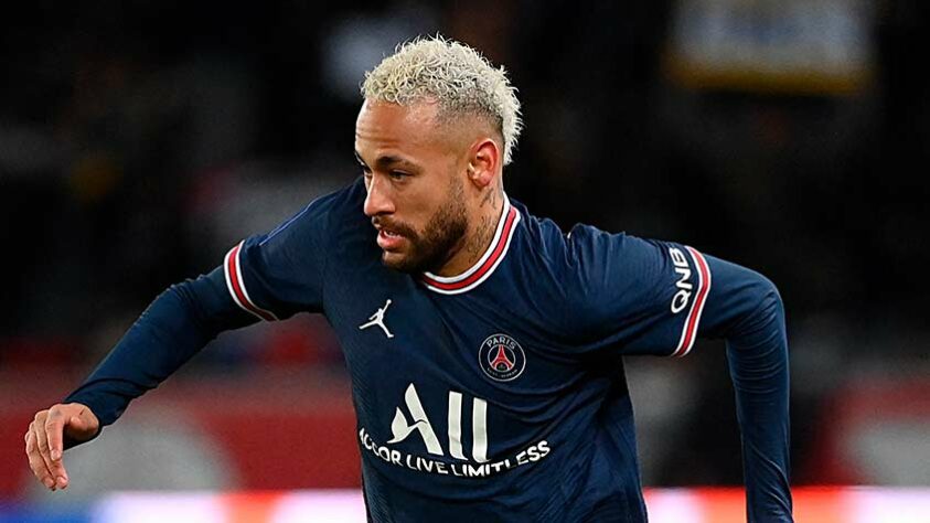 3º - Neymar (atacante, 30 anos) - Clube: PSG - Quanto ganha: 95 milhões de dólares (R$ 484,5 milhões).