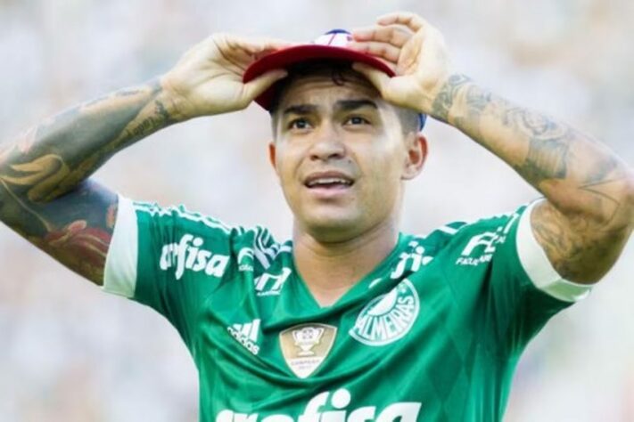 Dudu (atacante) - 21 Dérbis pelo Palmeiras - 7 vitórias, 4 empates e 10 derrotas - Marcou 3 gols