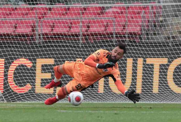 JANDREI - São Paulo (C$ 7,09) O Tricolor Paulista vem de nada menos que onze vitórias consecutivas no Morumbi e pode manter o SG jogando em casa contra um Ceará desgastado pela batalha contra o Independiente na Sul-Americana enquanto o São Paulo preservou todo seu time titular neste meio de semana