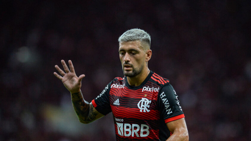 O contrato com o Flamengo vai até dezembro de 2026.