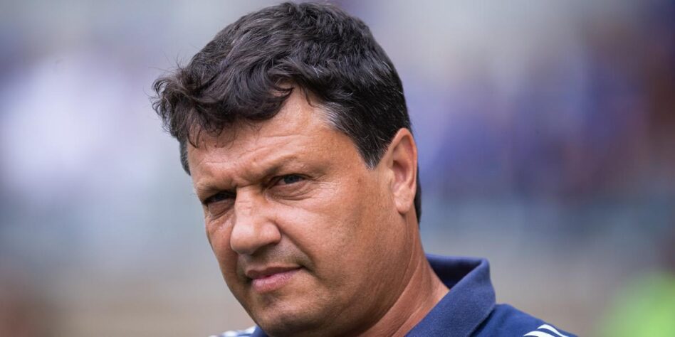 FECHADO - Adilson Batista foi apresentado como novo técnico do Londrina. O treinador já assumiu o controle da equipe nesta segunda (07)