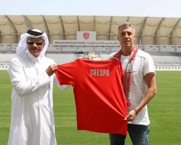 FECHADO - Hernán Crespo foi oficializado nesta quinta-feira (24) como o novo comandante do Al-Duhail, do Qatar.