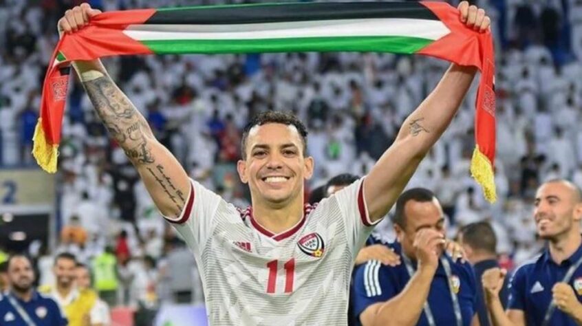 Caio tem presença constante nas convocações da sua seleção. Todavia, o Emirados Árabes precisam passar pela Austrália e pelo Peru na repescagem para ir para a Copa do Mundo.