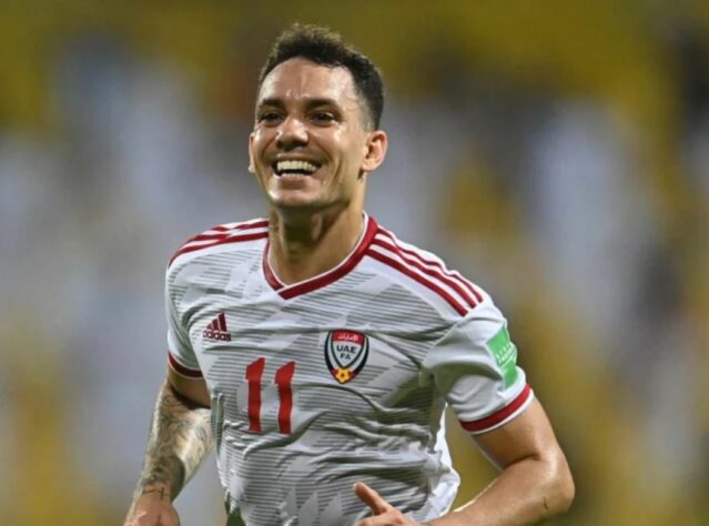 Caio Canedo, atacante de 31 anos do Al Ain. Ele nasceu em Volta Redonda (RJ) e defende a seleção dos Emirados Árabes.