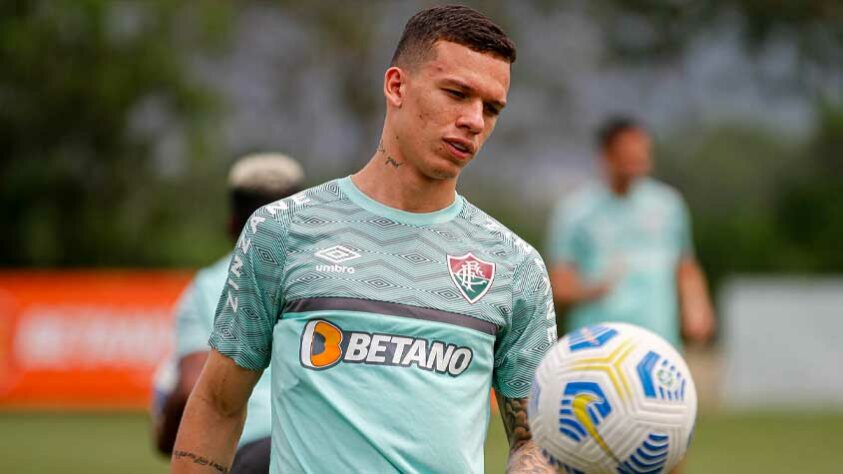 ESQUENTOU - O Goiás está interessado na contratação de Calegari, do Fluminense. Pelo menos é isso que afirmou Edminho Pinheiro, presidente do Conselho Deliberativo do Esmeraldino. Em entrevista para a "Rádio BandNews FM", o dirigente revelou que as negociações estão acordadas entre as partes, mas ressaltou que existe também um interesse da Udinese pela contratação do lateral.