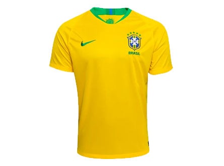 2018 - Na última Copa do Mundo, a camisa do Brasil seguiu a linha das anteriores com um design mais clássico.