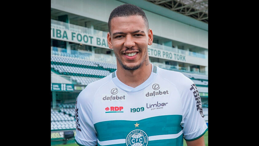 Clayton, jogador do Coritiba | 5 gols