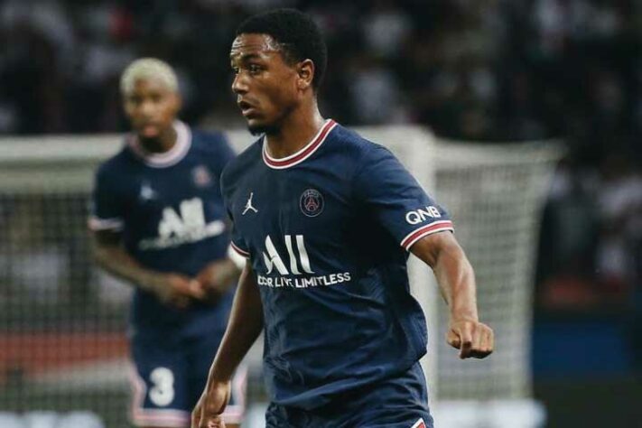 22º- Diallo (PSG). Salário do zagueiro: 450 mil euros, aproximadamente R$2,39 milhões.