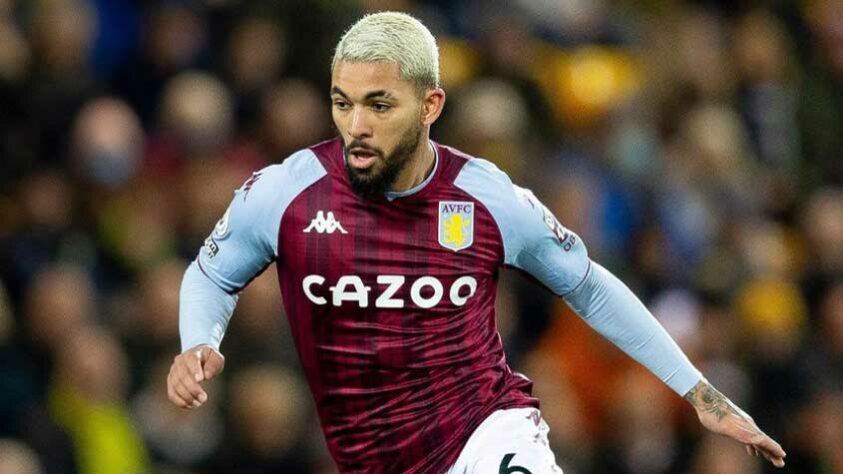 DESTAQUE POSITIVO: Douglas Luiz (Aston Villa - Inglaterra) - Outro brasileiro que se destacou na goleada do Aston Villa foi o volante Douglas Luiz, que marcou um gol após passe de Coutinho.